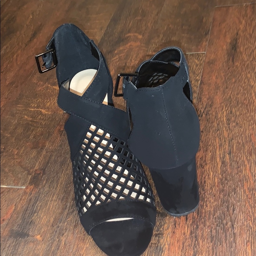 Open toe black heels
